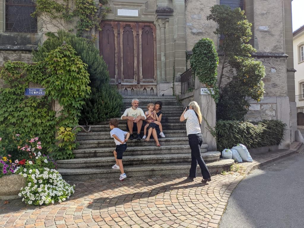 Switzerland photographer Emma Godfrey photographing a family.